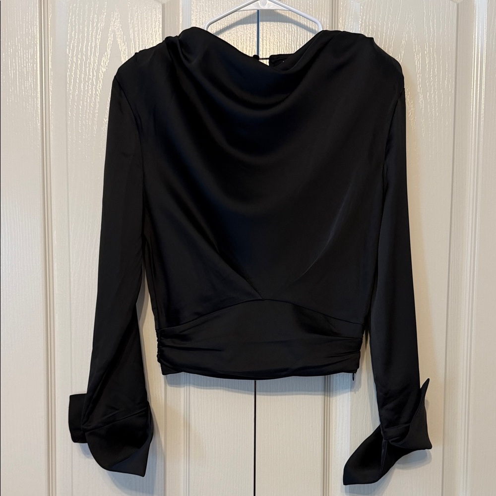 4TH And Reckless Leona Cowl Satin Blouse Black Satin Size Medium NWT